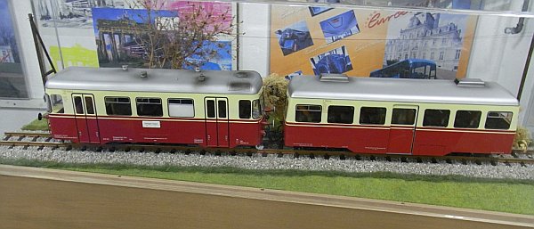 Triebwagen mit Anhänger