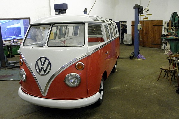 VW
                          T1 Samba