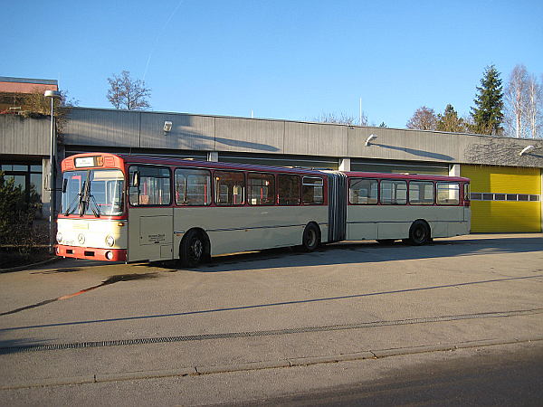O 305 G