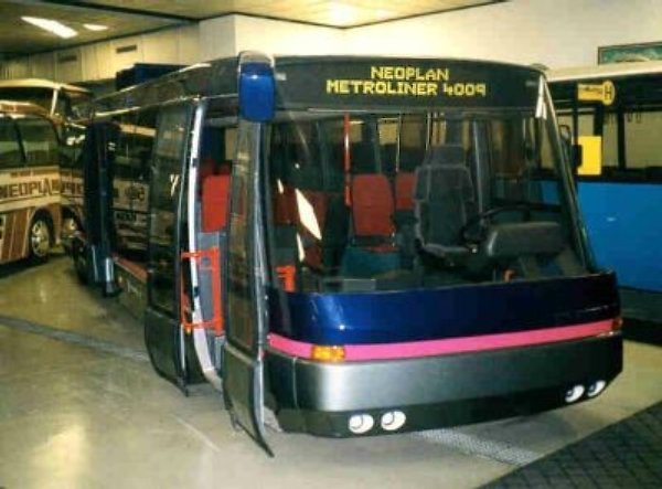 Neoplan Metroliner N 4009