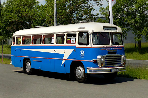 Ikarus 311